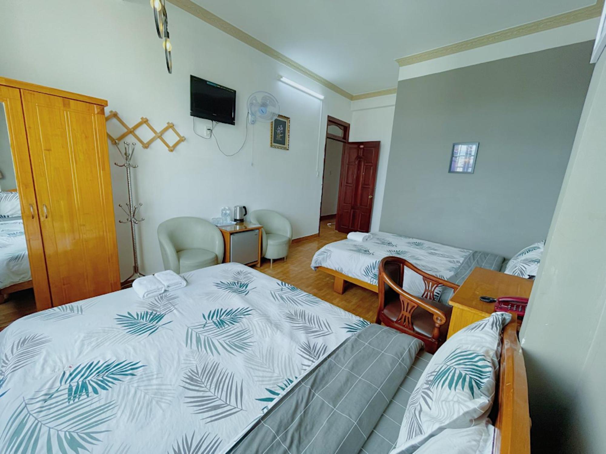 Hotel Khách sạn Anh Hào Da Lat Esterno foto