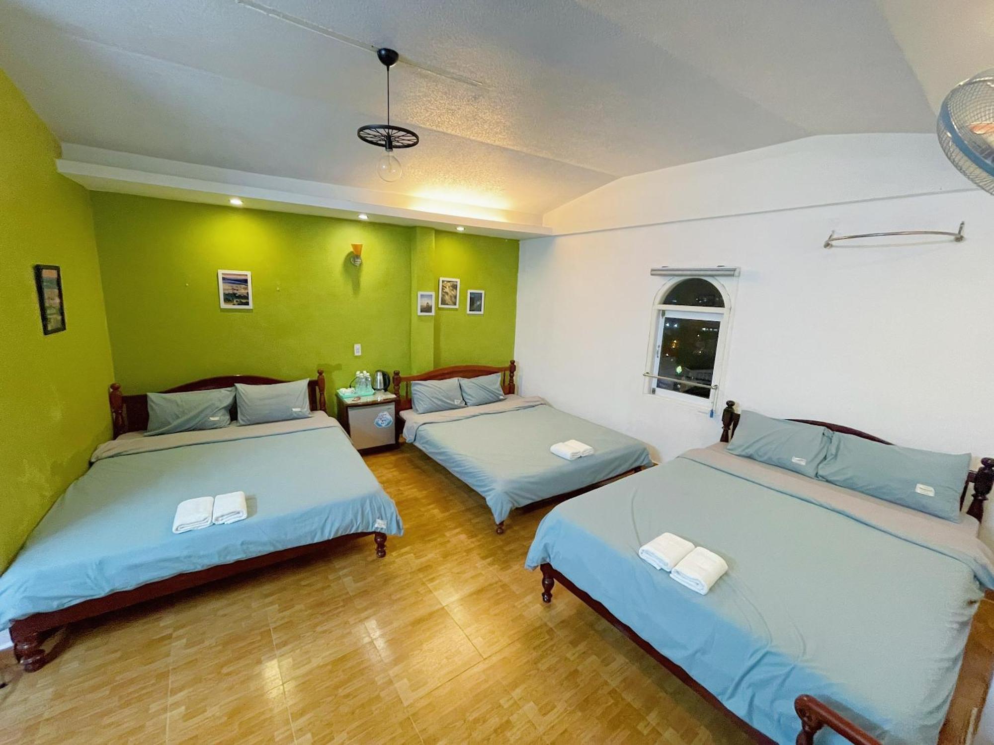 Hotel Khách sạn Anh Hào Da Lat Esterno foto